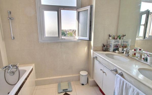 Appartement à vendre    5 pièces • 120,11 m2 Fontenay-sous-Bois