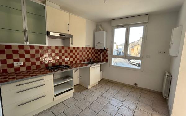 Appartement à louer    2 pièces •  Caumont-sur-Durance