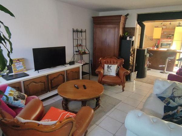 Maison  6 pièces, 97 m² + dépendances