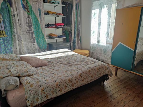 Maison  6 pièces, 97 m² + dépendances