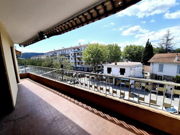 Vente Appartement 3 pièces 94 m2 à Draguignan