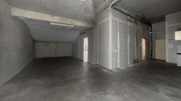 Creil (60100) LOCAL COMMERCIAL A LOUER env 180m2