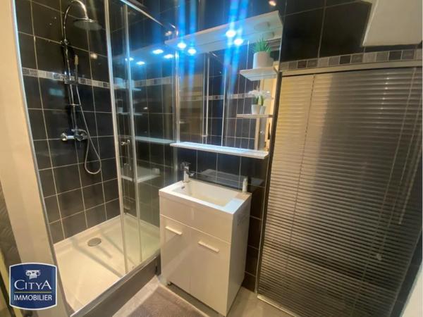 Appartement à louer 1 pièce 33.28m²