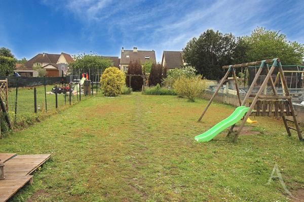 Jolie maison d'environ 57m², 2 chambres avec jardin de 680m² à Limay