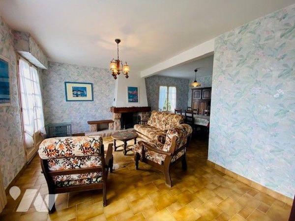 A Vendre à Pleumeur-Bodou (22560) en Côtes-d'Armor (22), Maison en bord de mer, d'une surface d...