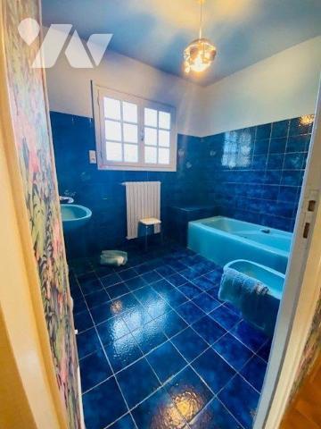 A Vendre à Pleumeur-Bodou (22560) en Côtes-d'Armor (22), Maison en bord de mer, d'une surface d...