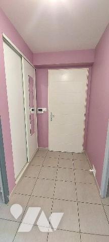  À proximité du centre d'Acigné, au sein d'une résidence sécurisée, venez découvrir ce bel appa...