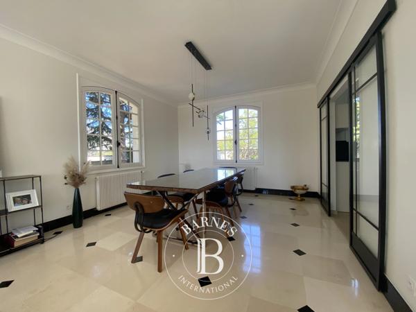 Blois, Maison de ville 7 Chambres -  361 m² à vendre