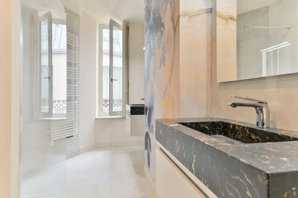 Lyon 2 - Place des jacobins - Appartement de 59,52 m ² - 1 chambre - Balcon
