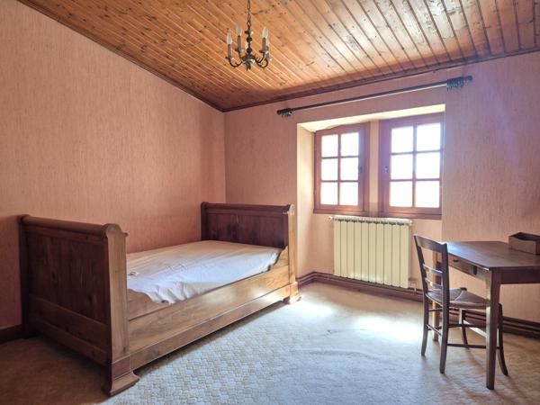 Maison familiale ou projet de gîtes à 5 min de Ruffec