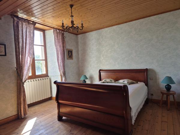 Maison familiale ou projet de gîtes à 5 min de Ruffec