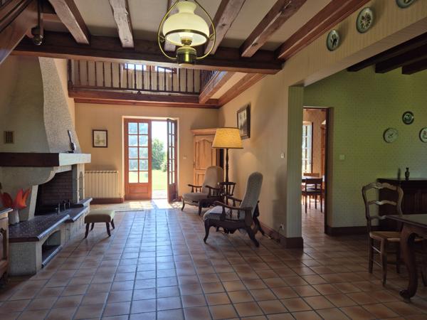 Maison familiale ou projet de gîtes à 5 min de Ruffec