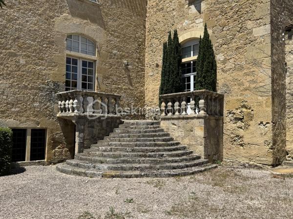 Chateau de 575 m²