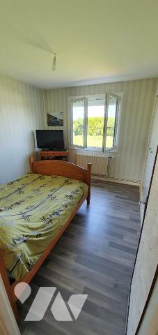 A vendre à VALENCE-EN-POITOU (86700) - Un pavillon de plain-pied de 129m² 