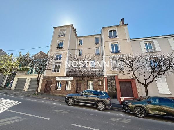 ISSY LES MOULINEAUX - RUE LASSERRE - Vente d'un studio de 19,34 m² au dernier étage