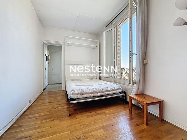 ISSY LES MOULINEAUX - RUE LASSERRE - Vente d'un studio de 19,34 m² au dernier étage