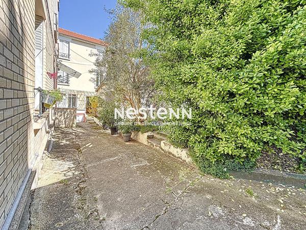 ISSY LES MOULINEAUX - RUE LASSERRE - Vente d'un studio de 19,34 m² au dernier étage