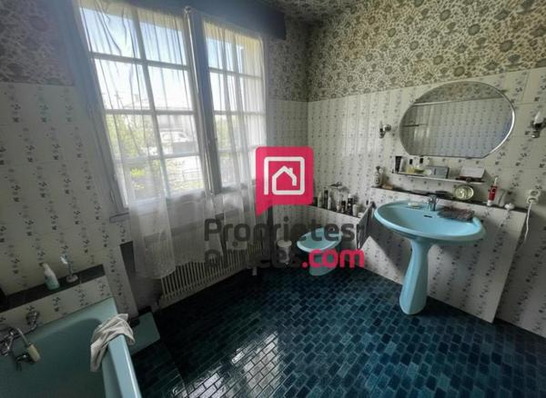 Maison de 205 m² avec logement indépendant et potentiel professionnel ? Centre de Bazas