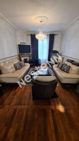 Maison Rosny Sous Bois 7 pièce(s) 158.65 m2