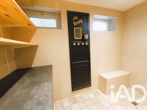 Maison à vendre 7 pièces 144 m² Saint-Étienne-de-Montluc