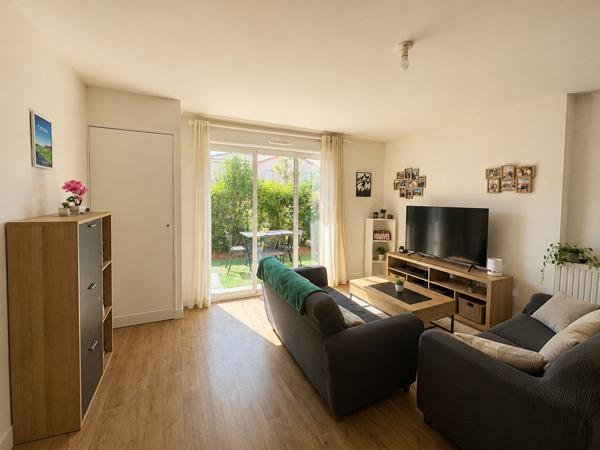 Appartement T2 loué en rez-de-chaussée avec extérieur privatif - Mignaloux-Beauvoir