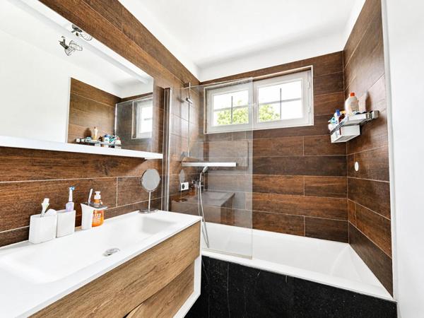 Maison Ecquevilly 5 pièce(s) 122 m2