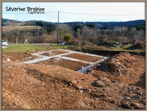 Terrain à bâtir de 2 350,00 m² VISCOMTAT (63)