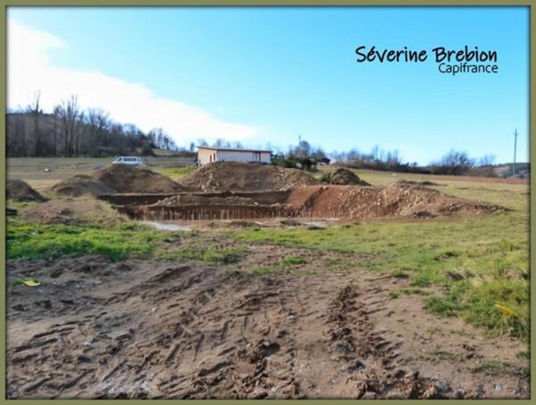 Terrain à bâtir de 2 350,00 m² VISCOMTAT (63)