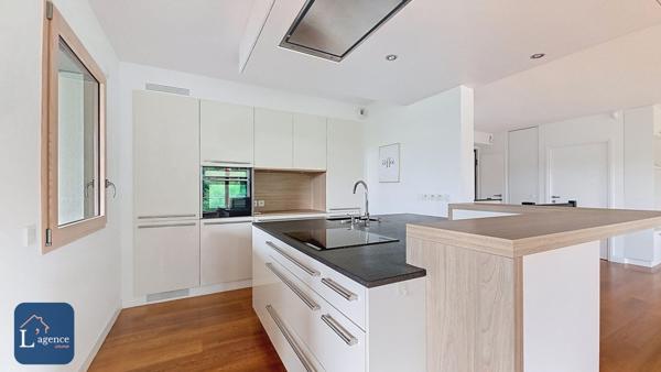 Villa-Appartement de standing, Résidence H2OME, Sous-plex, Double terrasse, Garage et place de parking Divonne-les-Bains 01220