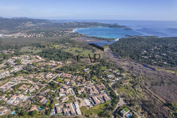Lecci (20137) Résidence haut de gamme en Corse du Sud – Vente en bloc d’un domaine d’exception avec conciergerie et piscines