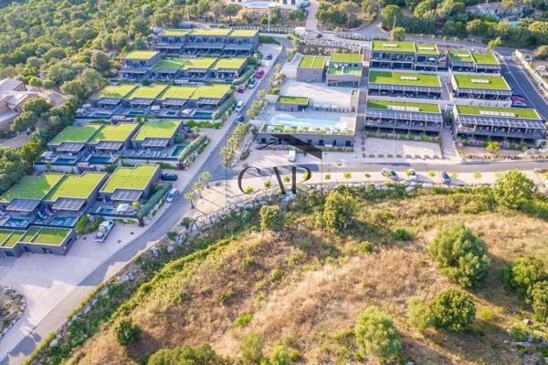 Lecci (20137) Résidence haut de gamme en Corse du Sud – Vente en bloc d’un domaine d’exception avec conciergerie et piscines