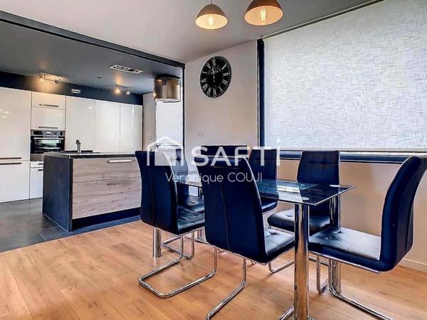 Maison d'architecte familiale, moderne et récente à Allinges