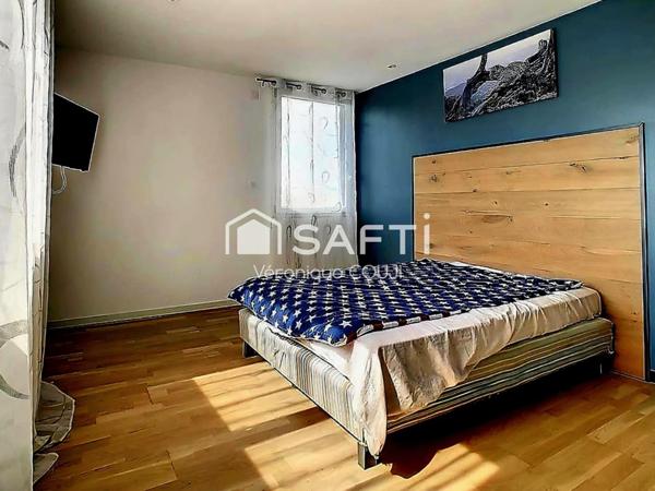 Maison d'architecte familiale, moderne et récente à Allinges