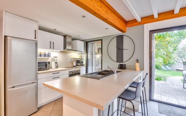 Maison à vendre    6 pièces • 168 m2 Mornant