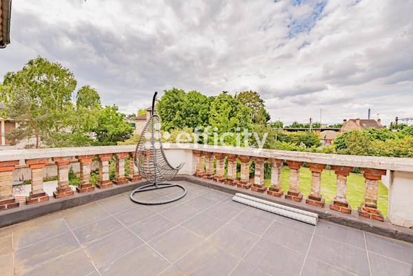 Maison 9 pièces - 233 m² Bien prestige