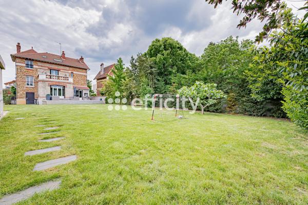 Maison 9 pièces - 233 m² Bien prestige