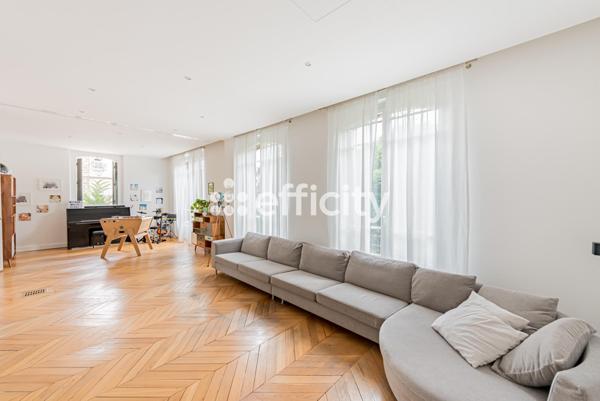 Maison 9 pièces - 233 m² Bien prestige