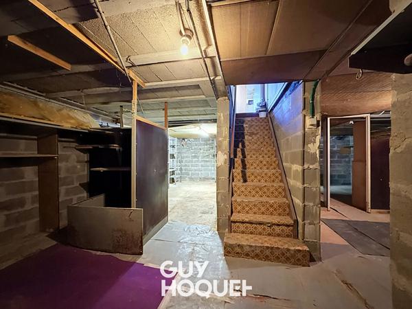 Maison 4 pièces à vendre à Sennecé-les-Mâcon, Mâcon - Travaux à prévoir
