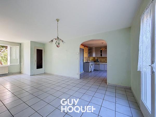 Maison 4 pièces à vendre à Sennecé-les-Mâcon, Mâcon - Travaux à prévoir