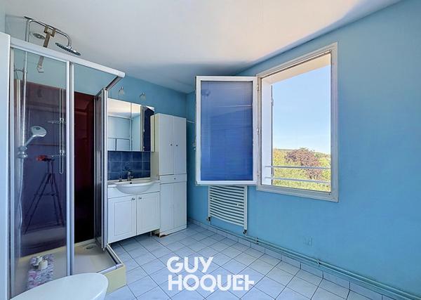 Maison 4 pièces à vendre à Sennecé-les-Mâcon, Mâcon - Travaux à prévoir