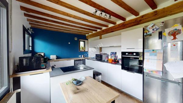 MAGNIFIQUE FERME BRESSANE RÉNOVÉE À 8 MINUTES DE LOUHANS