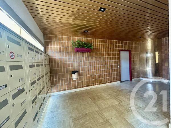 Appartement Studio à vendre  1 pièce - 36,21 m 2   PAU  - 64