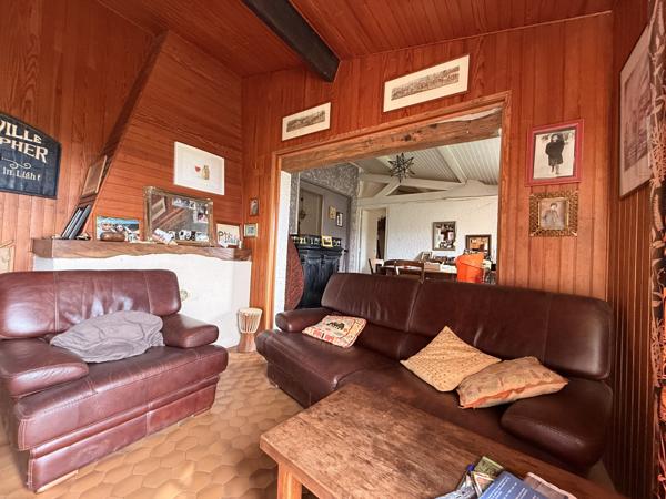 Maison avec lac privé sur environ 4 hectares