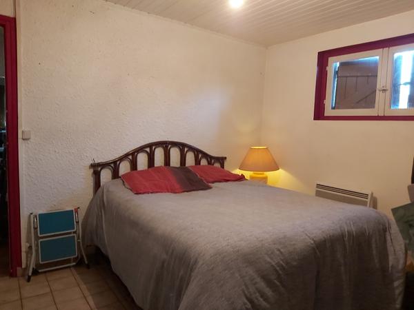 Maison avec lac privé sur environ 4 hectares