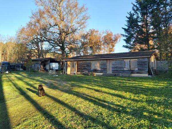Maison avec lac privé sur environ 4 hectares