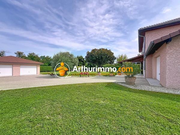 Vente Maison 5 pièces 165 m2 à Saint-Quentin-Fallavier