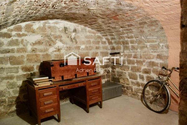 Studio atypique, cave voûtée privative, forte renta