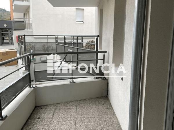 Location Appartement 3 pièces 57.9 m² - 27 RUE DU SOLAYER RESIDENCE LE CLOS VULCAIN APPART A2 Clermont-ferrand 63100