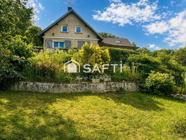 Très proche Dole : Authume  Maison de 150 m² sur sous sol complet.