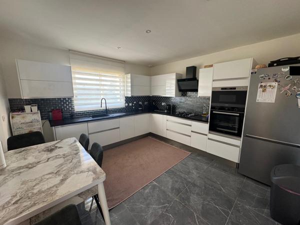 Maison à CHANGE, 72560 - 5 pièces 130m²